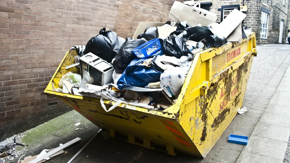 Abfallcontainer